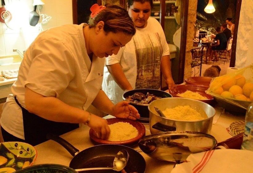 هتل Parfums D'étoiles