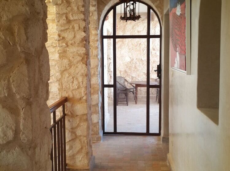 هتل Parfums D'étoiles