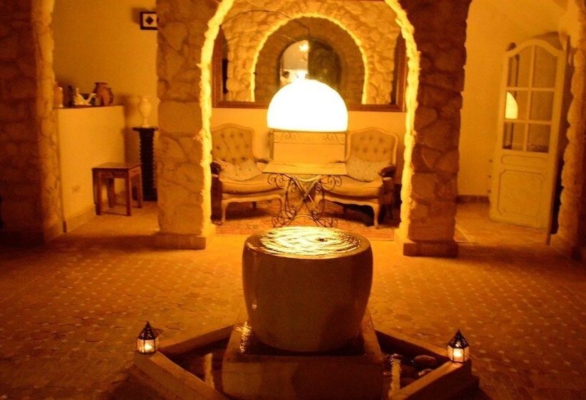 هتل Parfums D'étoiles