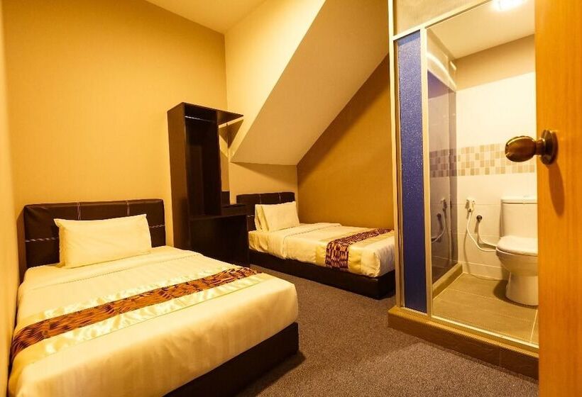 Отель Rainforest Budget Stay