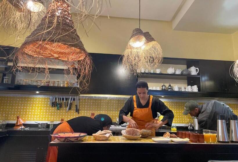 בית מלון כפרי Riad Dar Awil