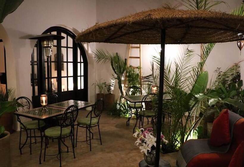 בית מלון כפרי Riad Dar Awil