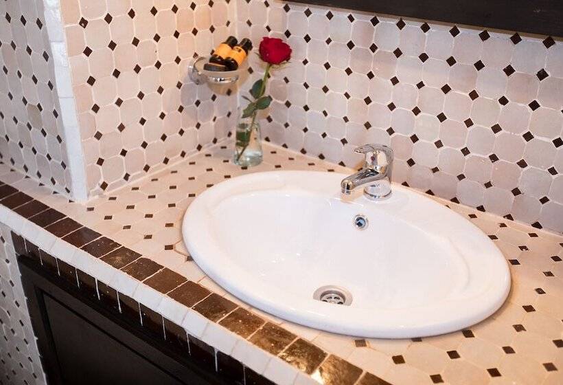 בית מלון כפרי Riad Dar Awil