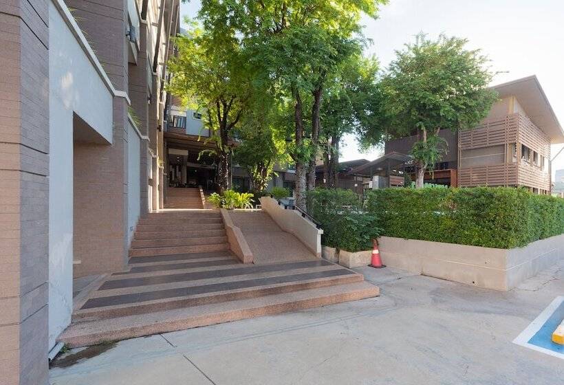 فندق Romyen Garden Place