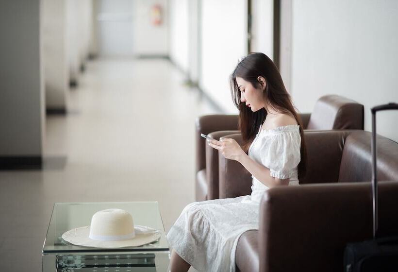 فندق Romyen Garden Place