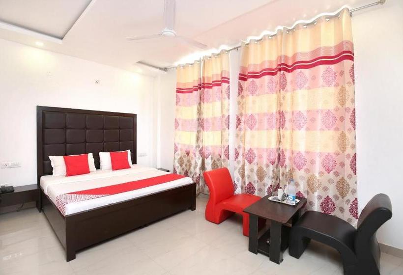 فندق Fab Royal Plaza Zirakpur