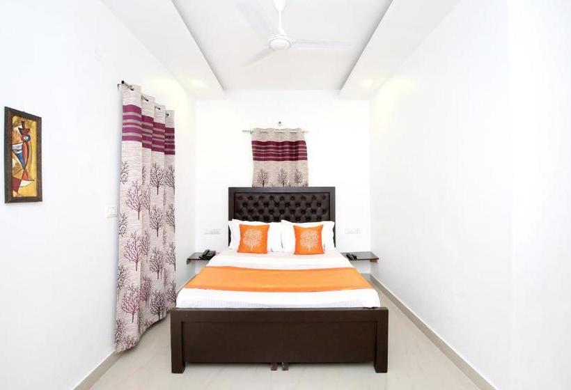 فندق Fab Royal Plaza Zirakpur