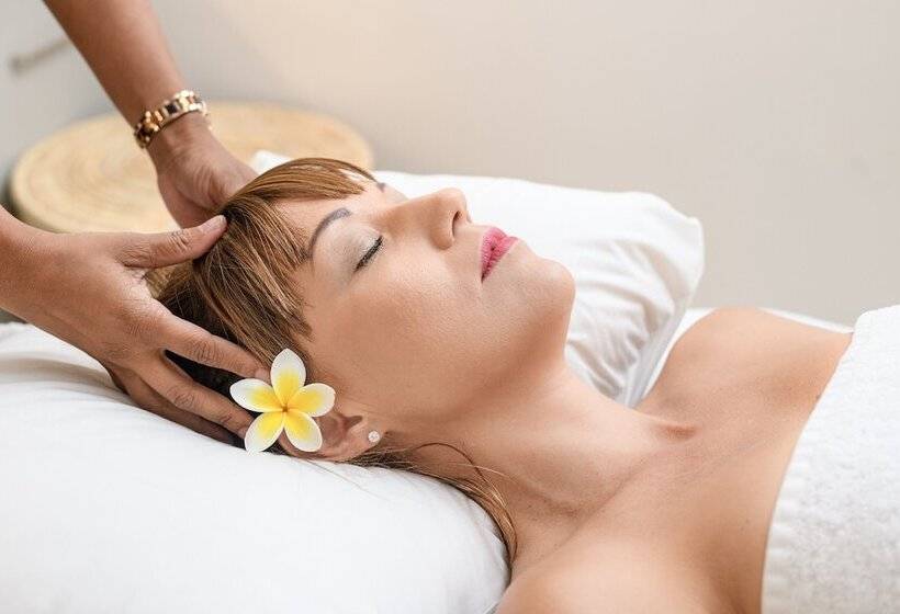 San Lameer Resort Hotel & Spa