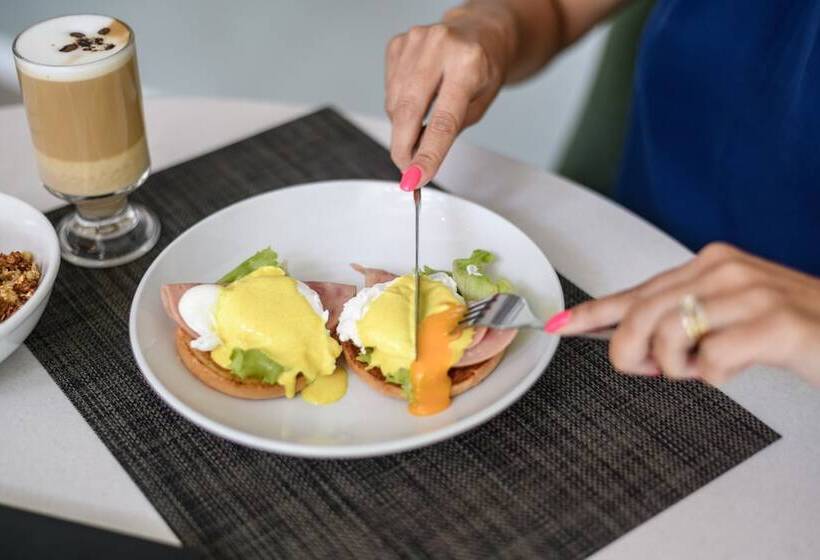 San Lameer Resort Hotel & Spa