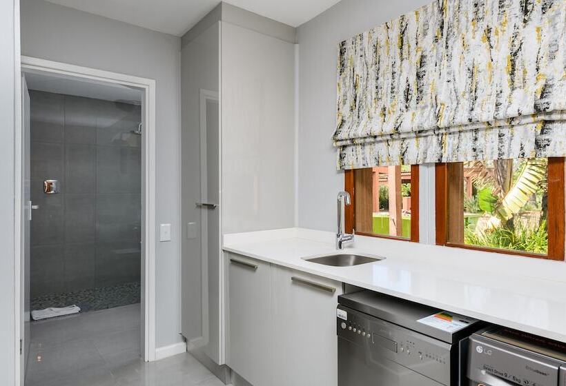 San Lameer Resort Hotel & Spa