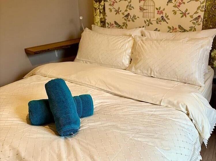 בית מלון כפרי Summerhill Guest House