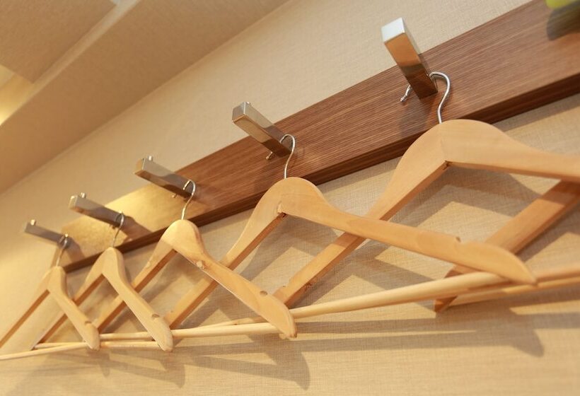 בית מלון כפרי The Base Sakai Higashi Apartment