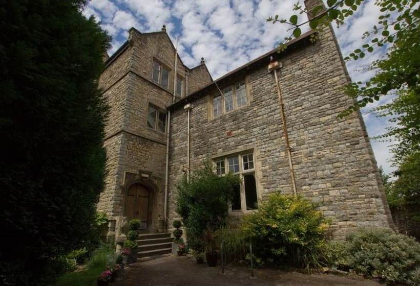 فندق The Gothic Mansion