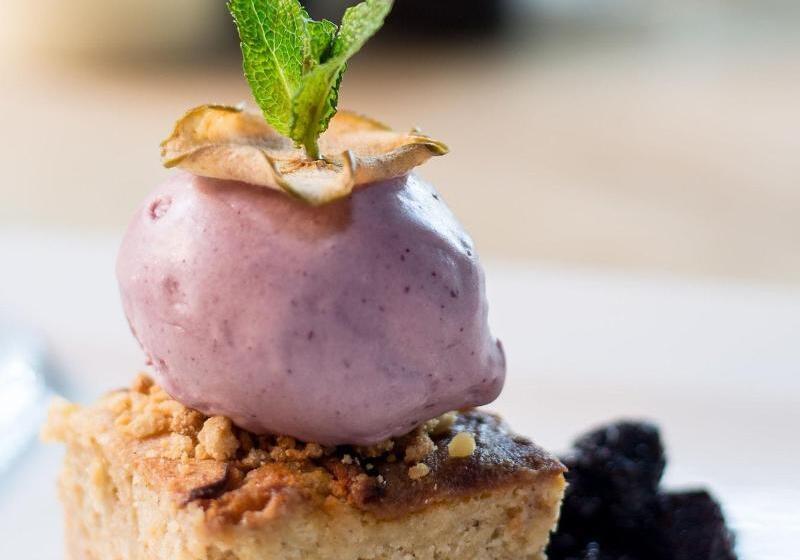 בית מלון כפרי The Royal Oak Inn