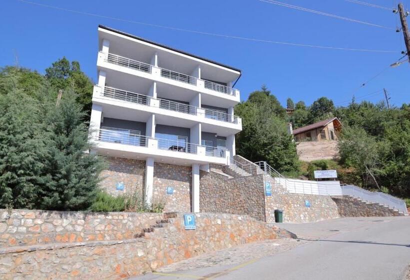 هتل Velestovo View Apartments