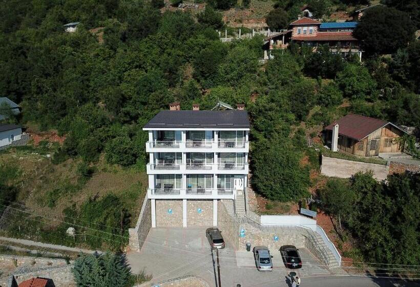 هتل Velestovo View Apartments
