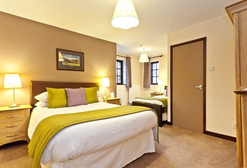 Отель Watermill Inn & Brewing Co