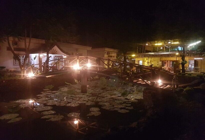 Отель Xuanmai Garden Resort