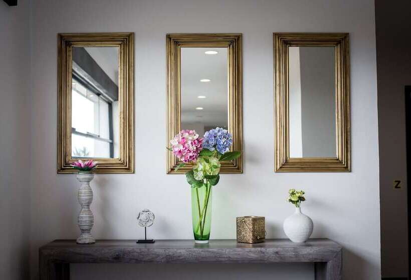 Maria Ines Hotel Suite