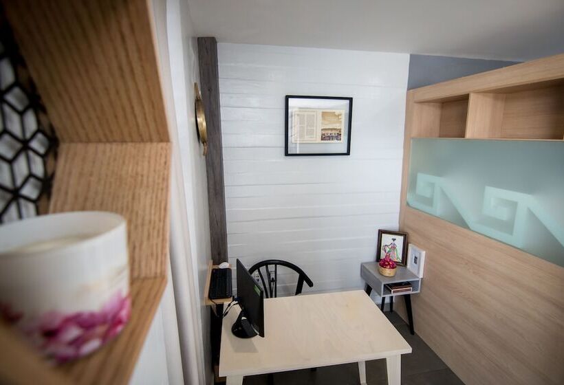 Maria Ines Hotel Suite