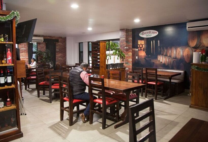 Maria Ines Hotel Suite