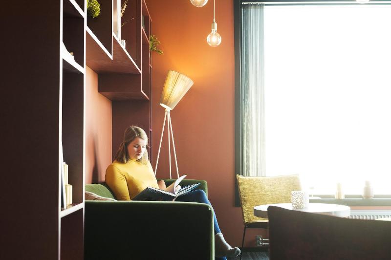 Svalbard Hotell   The Vault