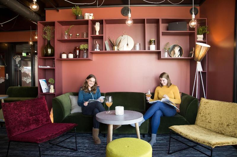 Svalbard Hotell   The Vault