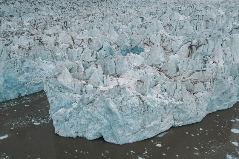 Svalbard Hotell   The Vault