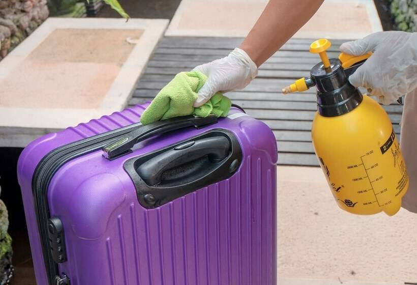 בית מלון כפרי Alam Candi Resort