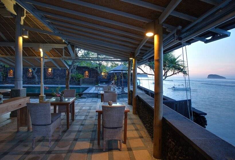 בית מלון כפרי Alam Candi Resort