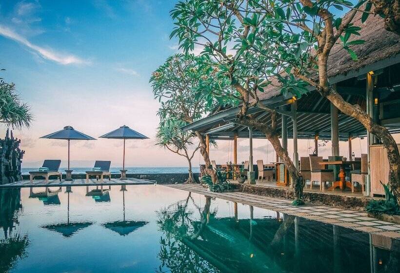 בית מלון כפרי Alam Candi Resort