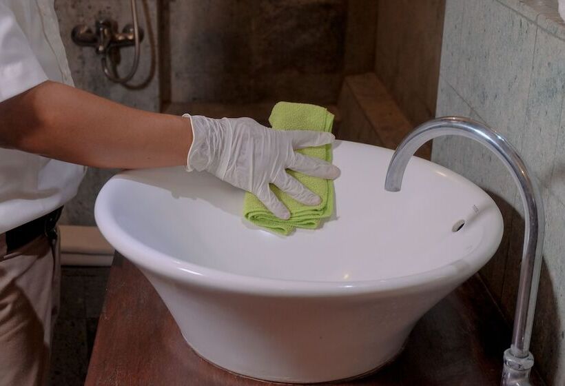 בית מלון כפרי Alam Candi Resort