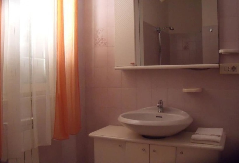 Отель Giorgia Airport 2 Fiumicino