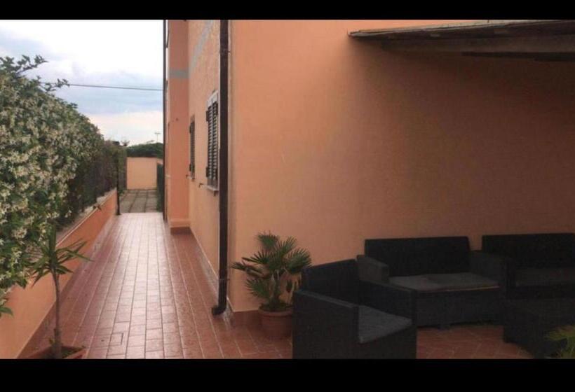 Отель Giorgia Airport 2 Fiumicino