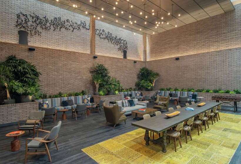 فندق Canopy By Hilton Portland Pearl District