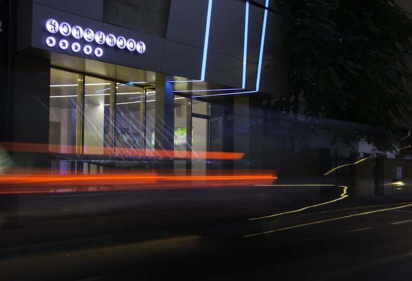 هتل Christina Plus