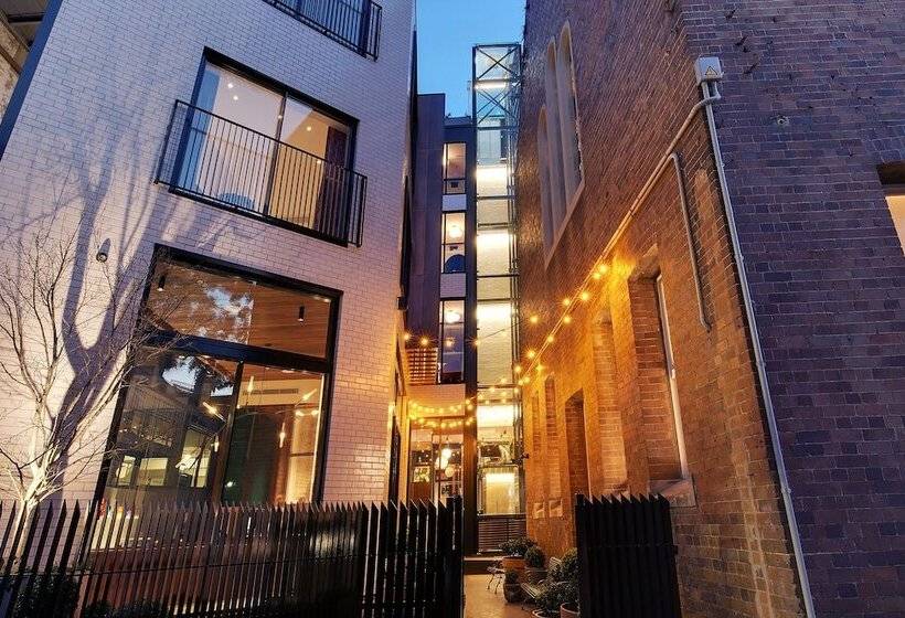 هتل Crystalbrook Albion