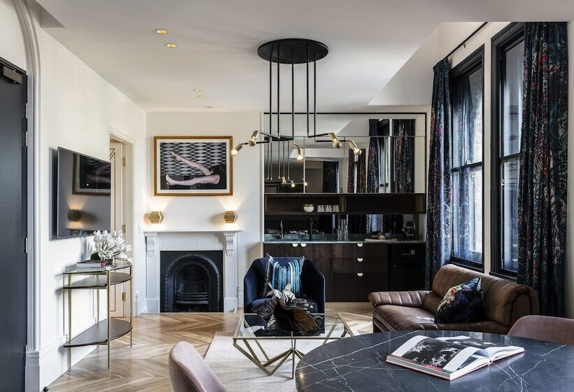 هتل Crystalbrook Albion