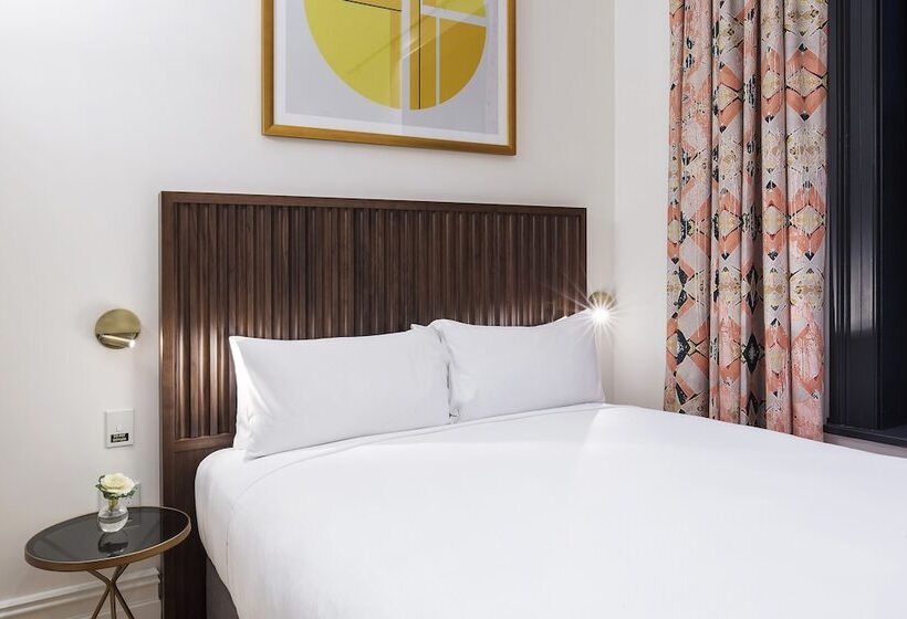 هتل Crystalbrook Albion