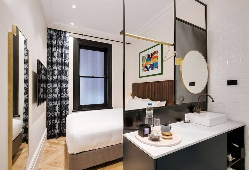 هتل Crystalbrook Albion