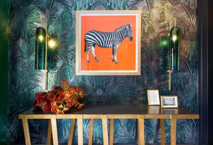 هتل Crystalbrook Albion