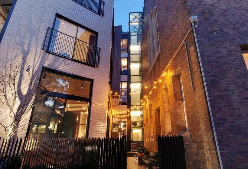 هتل Crystalbrook Albion