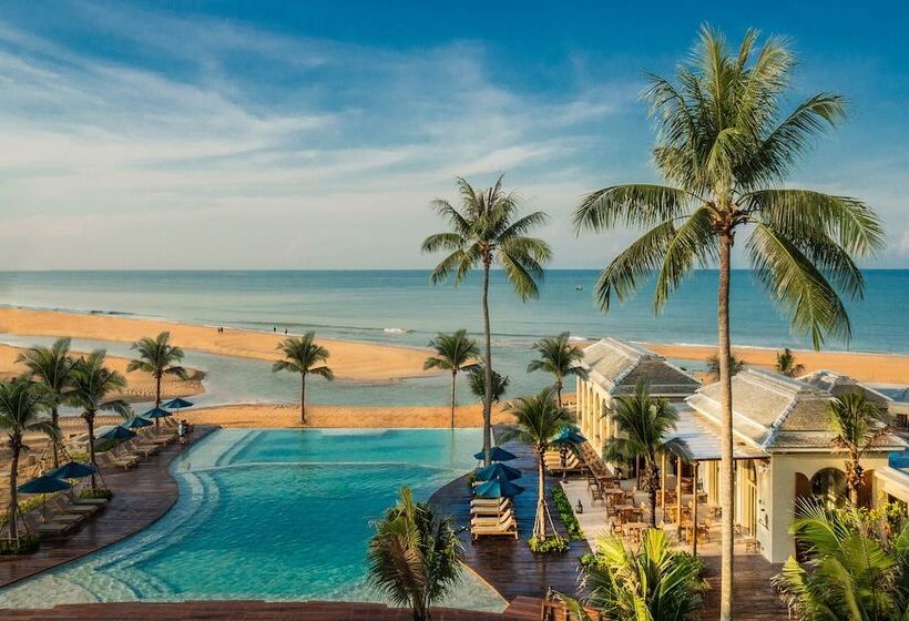 호텔 Devasom Khao Lak Beach Resort & Villas