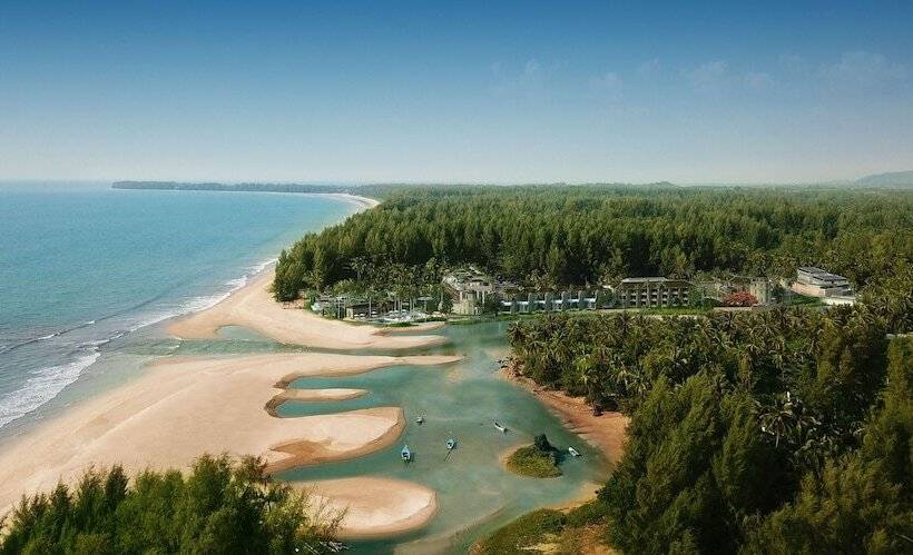 호텔 Devasom Khao Lak Beach Resort & Villas