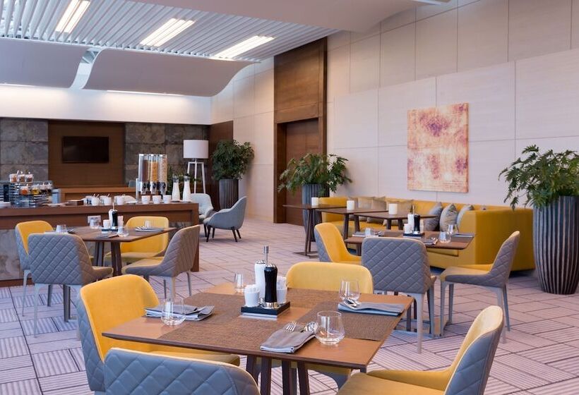 호텔 Doubletree By Hilton Moscow Vnukovo Airport