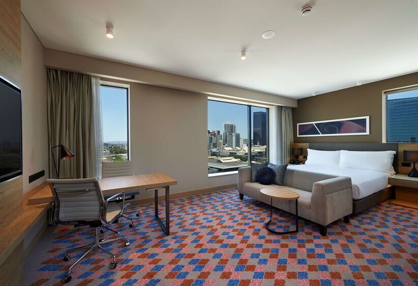هتل Doubletree By Hilton Perth Northbridge