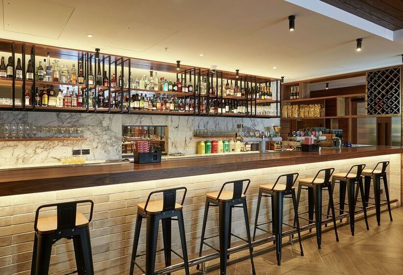 هتل Doubletree By Hilton Perth Northbridge