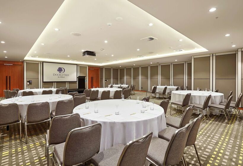 هتل Doubletree By Hilton Perth Northbridge