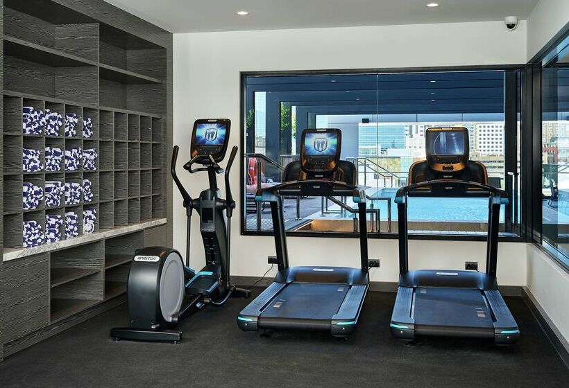 ホテル Doubletree By Hilton Perth Northbridge