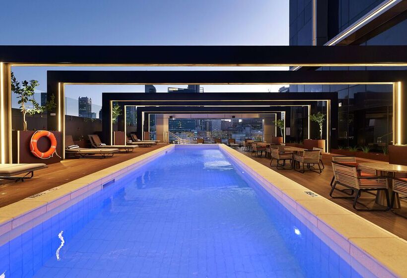 هتل Doubletree By Hilton Perth Northbridge